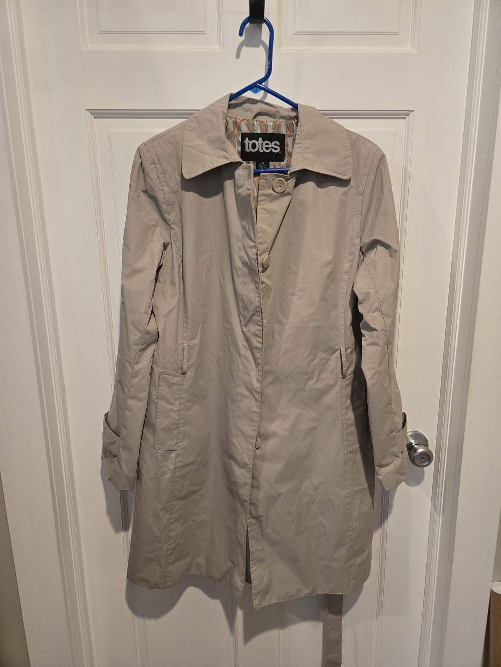 totes Light Beige Classic Trench Coat